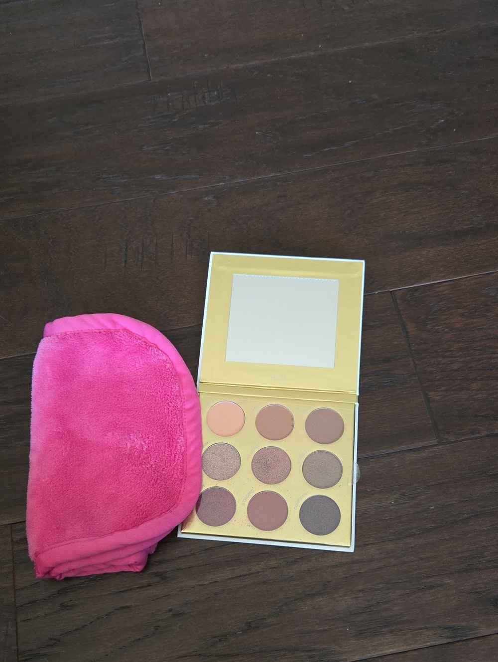 PUR Neutral Matte & Shimmer Eyeshadow Palette and Makeup Eraser Cloth